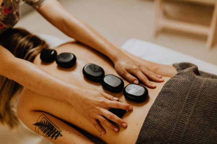Hot stone massage at 3 Sisters SPA in San Pedro, Belize
